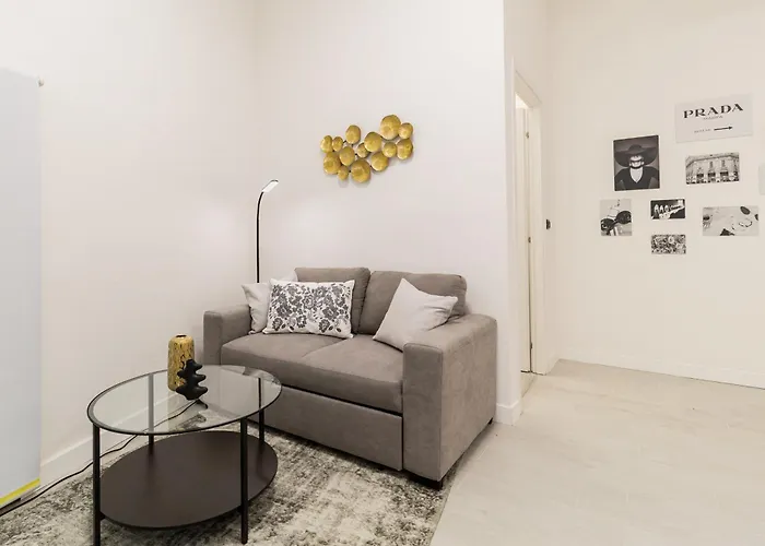 Borghi Station House קומו