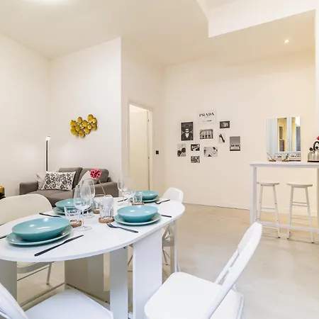 Borghi Station House شقة *